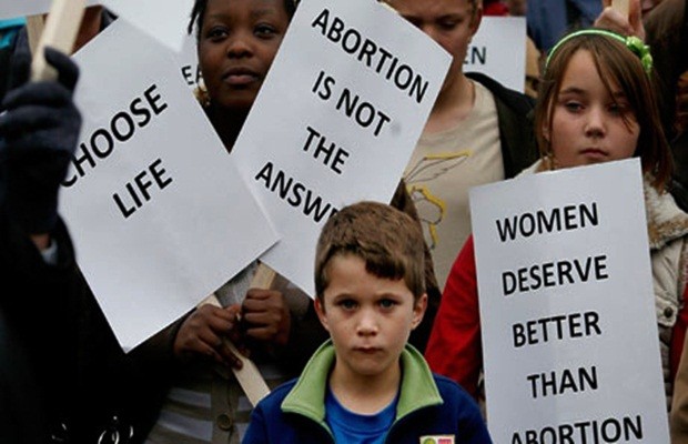 RESEARCH : 4 In 10 Women Having Abortions Are Church Goers RESEARCH : 4 In 10 Women Having Abortions Are Church Goers