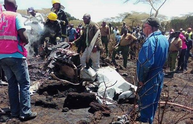 Light Aircraft crashes in Naivasha (pictures) Light Aircraft crashes in Naivasha (pictures)